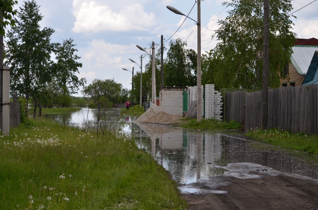 Уровень воды в реке Томь впервые снизился