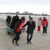 Двое французов, проплывших на байдарке по Амуру более 1 300 километров, сегодня причалили в Благовещенске. Давид Вульез и Сесиль Куссен проведут в городе несколько дней, а после этого продолжат свое путешествие — правда, уже не по воде, а по земле.