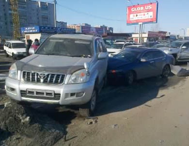Крупная авария на благовещенском авторынке: «хонда» собрала семь машин